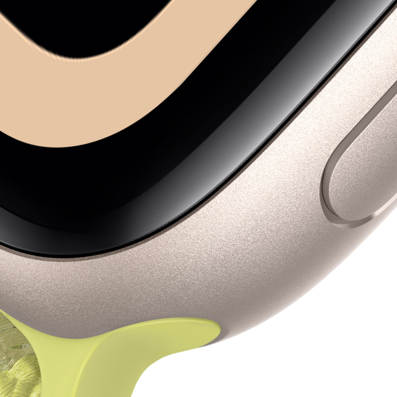 На фото изображено Apple Watch SE 3, 44 мм, корпус из алюминия цвета «Сияющая звезда», спортивный ремешок, размер S/M