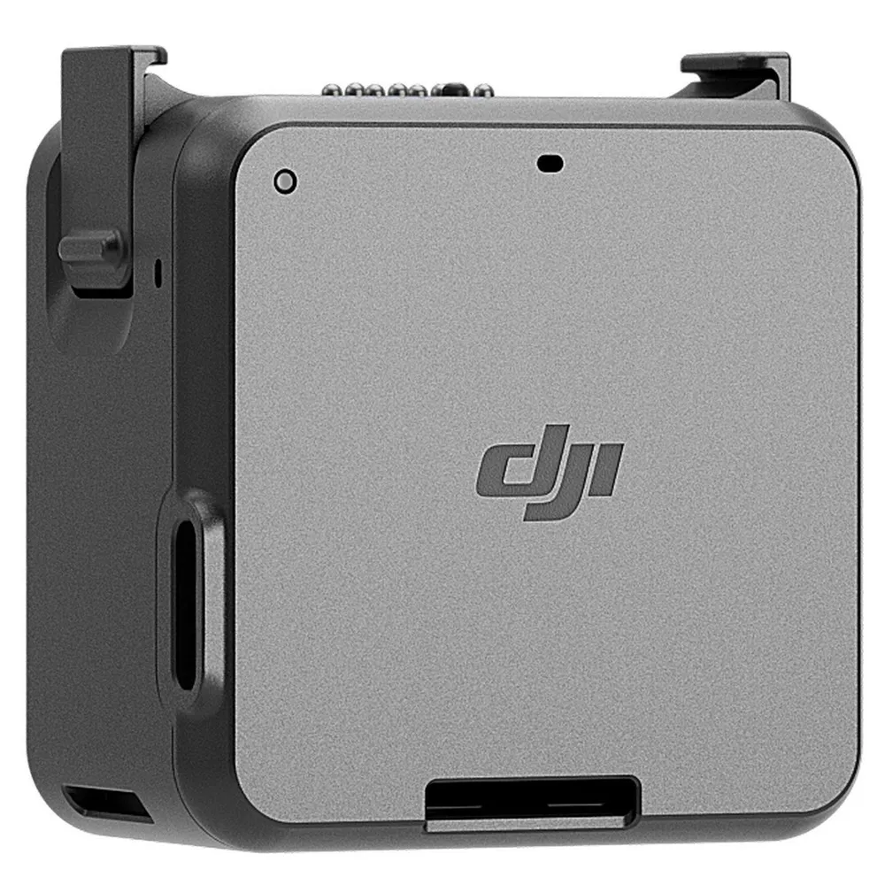 На фото изображено Экшн-камера DJI Action 2 Dual-Screen Combo